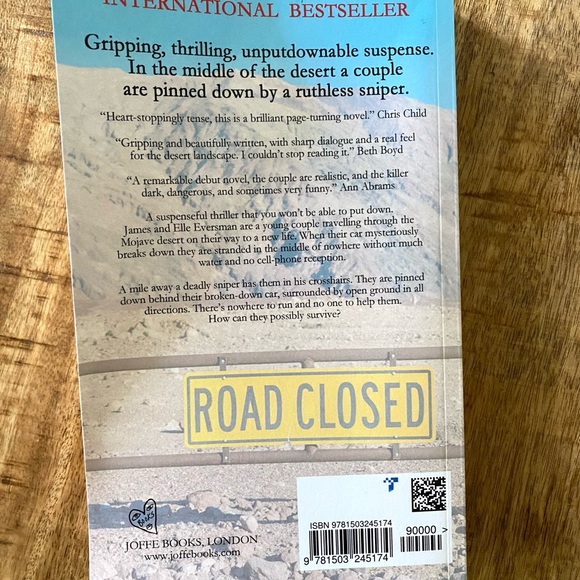 Lot of 4 Thriller Books - Picture 8 of 10